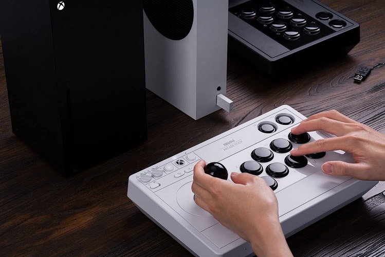 8BITDO Controle Bluetoth e Com Fio Arcade Stick Para Xbox e PC BRANCO