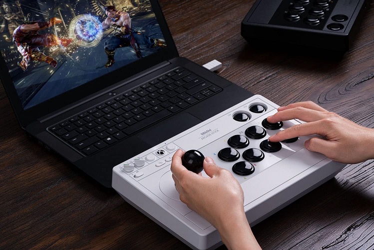 8BITDO Controle Bluetoth e Com Fio Arcade Stick Para Xbox e PC BRANCO