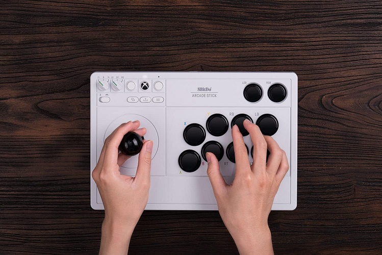 8BITDO Controle Bluetoth e Com Fio Arcade Stick Para Xbox e PC BRANCO