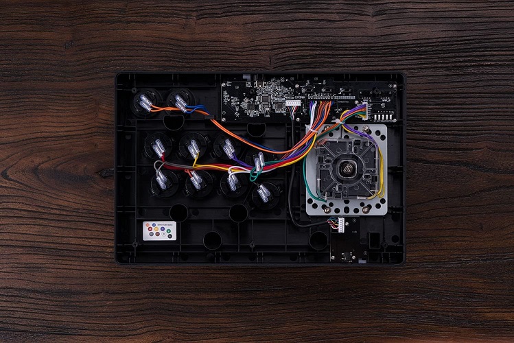 8BITDO Controle Bluetoth e Com Fio Arcade Stick Para Xbox e PC BRANCO